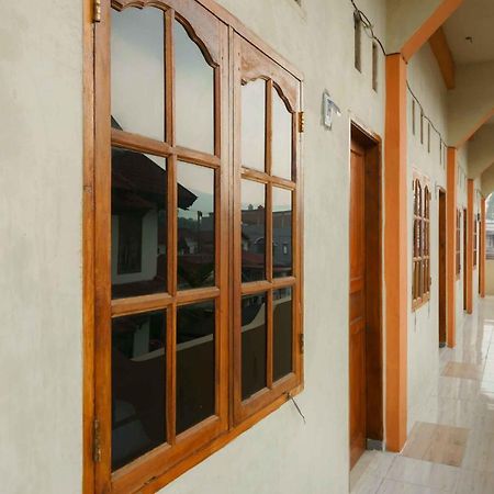 Reddoorz Near Bukit Kubu Berastagi Hotel Buitenkant foto