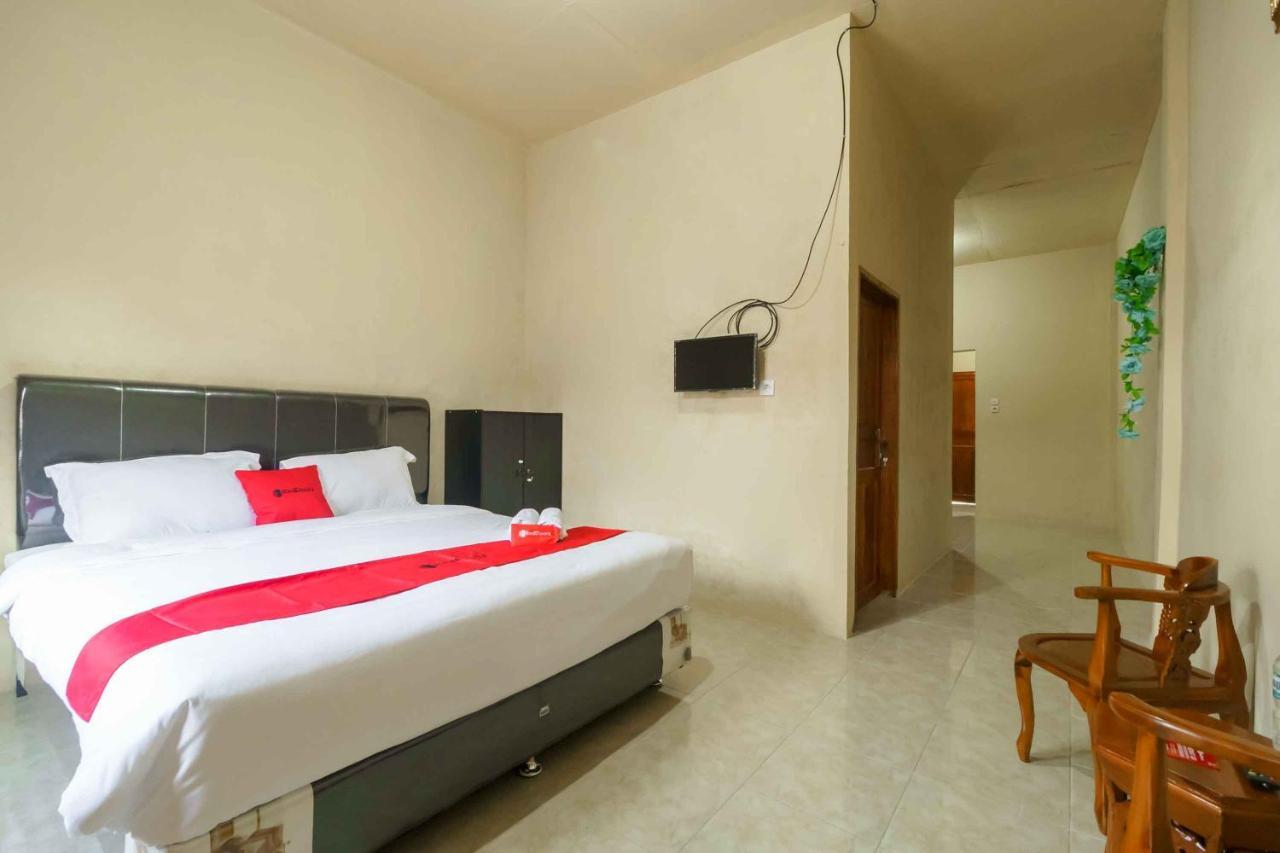 Reddoorz Near Bukit Kubu Berastagi Hotel Buitenkant foto