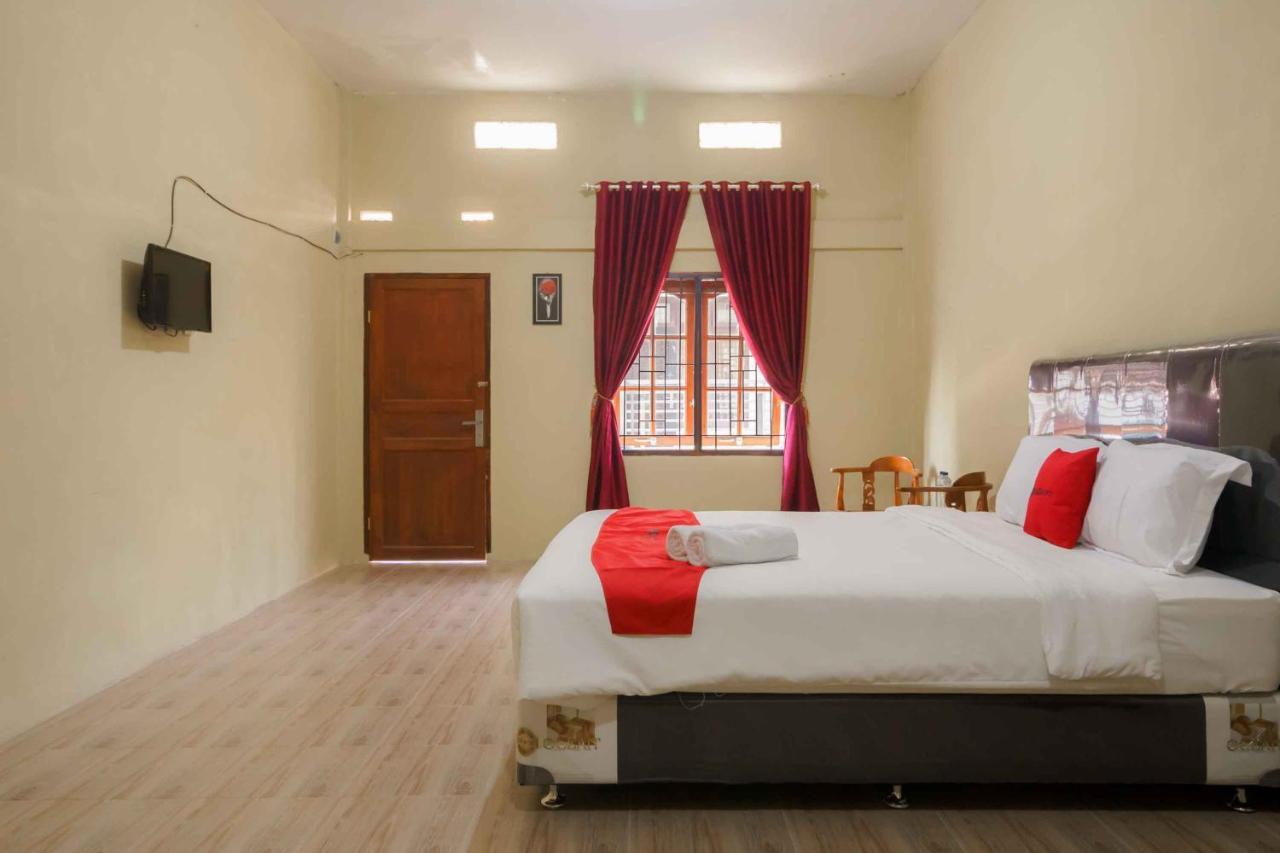 Reddoorz Near Bukit Kubu Berastagi Hotel Buitenkant foto